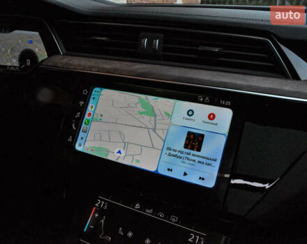 Білий Ауді E-Tron, об'ємом двигуна 0 л та пробігом 70 тис. км за 37000 $, фото 12 на Automoto.ua