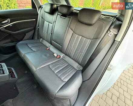 Белый Ауди E-Tron, объемом двигателя 0 л и пробегом 198 тыс. км за 27400 $, фото 42 на Automoto.ua