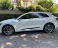Білий Ауді E-Tron, об'ємом двигуна 0 л та пробігом 93 тис. км за 31440 $, фото 4 на Automoto.ua