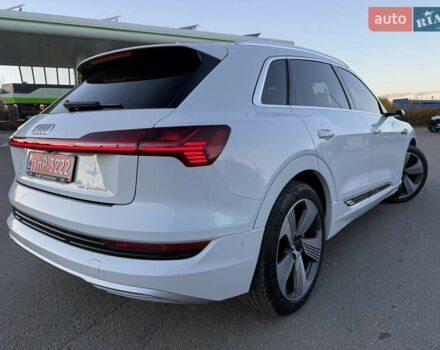 Ауді E-Tron 2020 у Львові на Automoto.ua Білий Ауді E-Tron, об'ємом двигуна 0 л та пробігом 156 тис. км за 29500 $, фото 45 на Automoto.ua