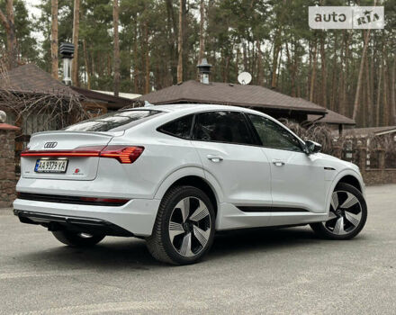 Білий Ауді E-Tron, об'ємом двигуна 0 л та пробігом 44 тис. км за 63500 $, фото 15 на Automoto.ua