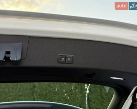 Белый Ауди E-Tron, объемом двигателя 0 л и пробегом 198 тыс. км за 27800 $, фото 54 на Automoto.ua