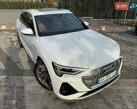 Білий Ауді E-Tron, об'ємом двигуна 0 л та пробігом 104 тис. км за 35000 $, фото 48 на Automoto.ua