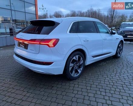 Білий Ауді E-Tron, об'ємом двигуна 0 л та пробігом 55 тис. км за 29400 $, фото 6 на Automoto.ua