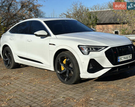 Білий Ауді E-Tron, об'ємом двигуна 0 л та пробігом 69 тис. км за 37000 $, фото 3 на Automoto.ua