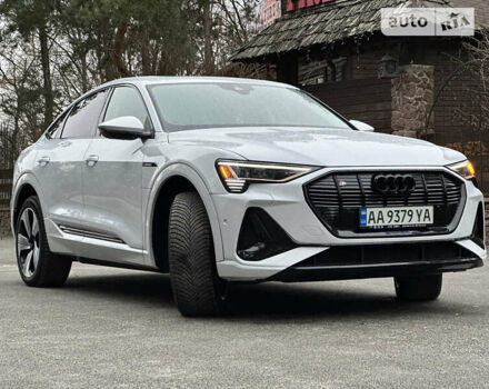 Білий Ауді E-Tron, об'ємом двигуна 0 л та пробігом 44 тис. км за 63500 $, фото 2 на Automoto.ua