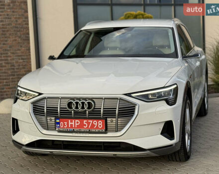 Ауди E-Tron 2020 в Тернополе на Automoto.ua Белый Ауди E-Tron, объемом двигателя 0 л и пробегом 98 тыс. км за 29999 $, фото 45 на Automoto.ua