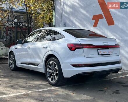 Белый Ауди E-Tron, объемом двигателя 0 л и пробегом 16 тыс. км за 46990 $, фото 18 на Automoto.ua