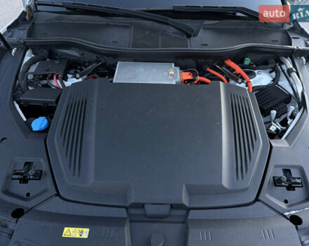 Ауді E-Tron 2020 у Львові на Automoto.ua Білий Ауді E-Tron, об'ємом двигуна 0 л та пробігом 156 тис. км за 29500 $, фото 99 на Automoto.ua