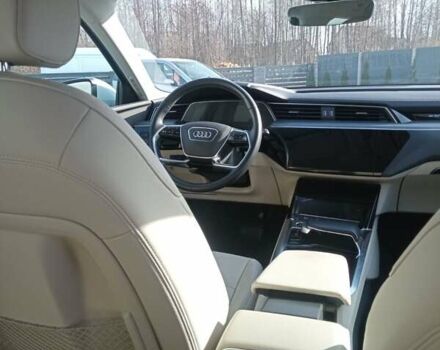 Белый Ауди E-Tron, объемом двигателя 0 л и пробегом 51 тыс. км за 31000 $, фото 7 на Automoto.ua