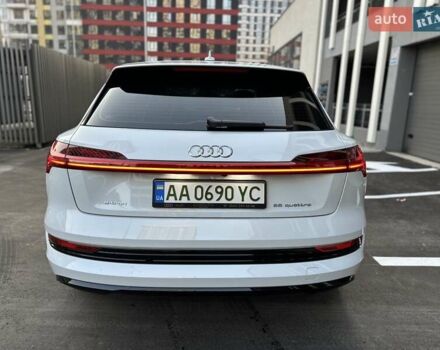 Білий Ауді E-Tron, об'ємом двигуна 0 л та пробігом 41 тис. км за 37500 $, фото 8 на Automoto.ua