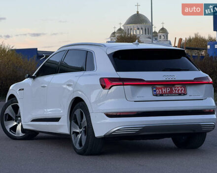 Ауді E-Tron 2020 у Львові на Automoto.ua Білий Ауді E-Tron, об'ємом двигуна 0 л та пробігом 156 тис. км за 29500 $, фото 34 на Automoto.ua
