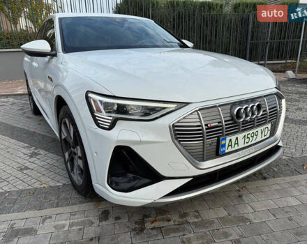 Білий Ауді E-Tron, об'ємом двигуна 0 л та пробігом 104 тис. км за 35000 $, фото 1 на Automoto.ua