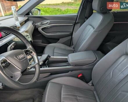 Ауді E-Tron 2020 у Чернівцях на Automoto.ua Білий Ауді E-Tron, об'ємом двигуна 0 л та пробігом 291 тис. км за 27600 $, фото 22 на Automoto.ua