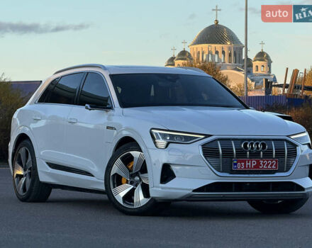 Ауді E-Tron 2020 у Львові на Automoto.ua Білий Ауді E-Tron, об'ємом двигуна 0 л та пробігом 156 тис. км за 29500 $, фото 3 на Automoto.ua