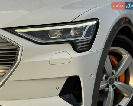 Ауди E-Tron 2020 в Тернополе на Automoto.ua Белый Ауди E-Tron, объемом двигателя 0 л и пробегом 98 тыс. км за 29999 $, фото 16 на Automoto.ua