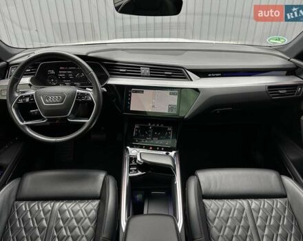 Белый Ауди E-Tron, объемом двигателя 0 л и пробегом 100 тыс. км за 36500 $, фото 26 на Automoto.ua