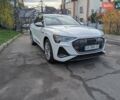 Ауді E-Tron 2020 у Чернівцях на Automoto.ua Білий Ауді E-Tron, об'ємом двигуна 0 л та пробігом 291 тис. км за 27600 $, фото 12 на Automoto.ua