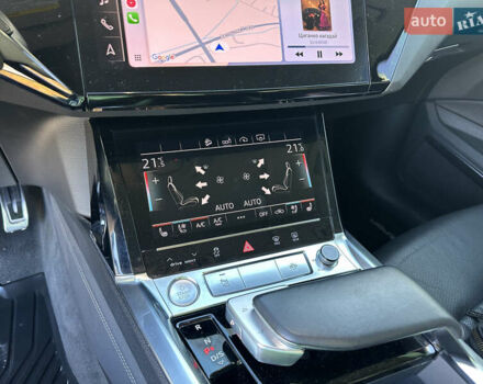 Білий Ауді E-Tron, об'ємом двигуна 0 л та пробігом 69 тис. км за 37000 $, фото 10 на Automoto.ua
