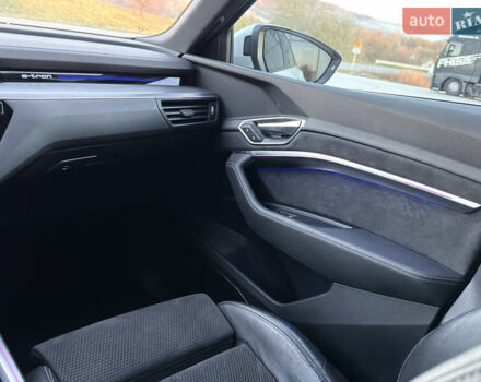 Білий Ауді E-Tron, об'ємом двигуна 0 л та пробігом 89 тис. км за 33500 $, фото 9 на Automoto.ua