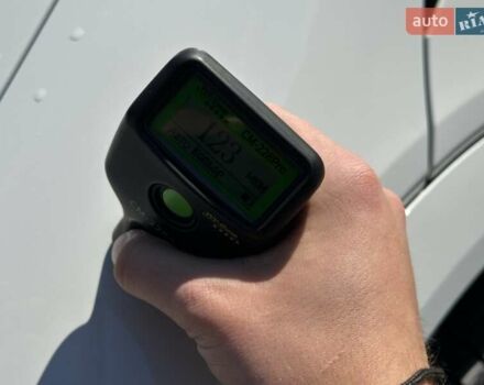 Белый Ауди E-Tron, объемом двигателя 0 л и пробегом 100 тыс. км за 36500 $, фото 60 на Automoto.ua