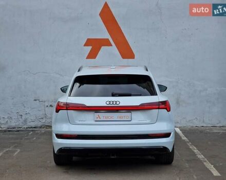 Белый Ауди E-Tron, объемом двигателя 0 л и пробегом 48 тыс. км за 35490 $, фото 30 на Automoto.ua