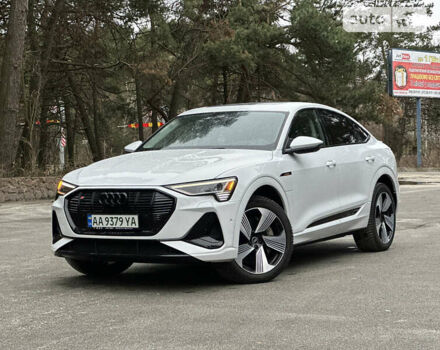 Білий Ауді E-Tron, об'ємом двигуна 0 л та пробігом 44 тис. км за 63500 $, фото 6 на Automoto.ua