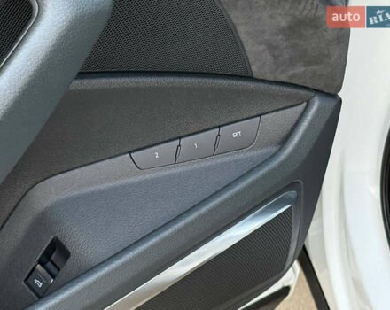 Белый Ауди E-Tron, объемом двигателя 0 л и пробегом 198 тыс. км за 27400 $, фото 32 на Automoto.ua