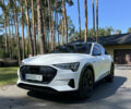 Белый Ауди E-Tron, объемом двигателя 0 л и пробегом 75 тыс. км за 29999 $, фото 9 на Automoto.ua