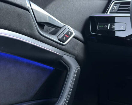 Білий Ауді E-Tron, об'ємом двигуна 0 л та пробігом 89 тис. км за 33500 $, фото 20 на Automoto.ua