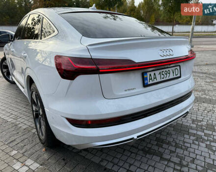 Білий Ауді E-Tron, об'ємом двигуна 0 л та пробігом 104 тис. км за 35000 $, фото 16 на Automoto.ua