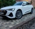 Ауді E-Tron 2020 у Львові на Automoto.ua Білий Ауді E-Tron, об'ємом двигуна 0 л та пробігом 59 тис. км за 39900 $, фото 1 на Automoto.ua