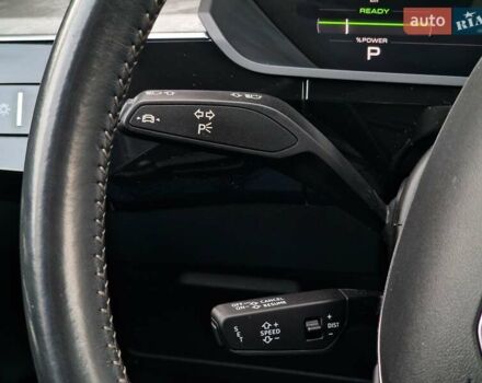 Белый Ауди E-Tron, объемом двигателя 0 л и пробегом 48 тыс. км за 35490 $, фото 65 на Automoto.ua