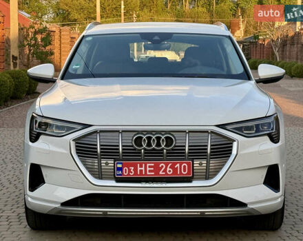 Белый Ауди E-Tron, объемом двигателя 0 л и пробегом 198 тыс. км за 27800 $, фото 2 на Automoto.ua