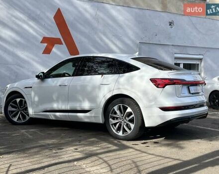 Белый Ауди E-Tron, объемом двигателя 0 л и пробегом 16 тыс. км за 46990 $, фото 21 на Automoto.ua