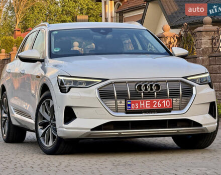 Белый Ауди E-Tron, объемом двигателя 0 л и пробегом 198 тыс. км за 27800 $, фото 12 на Automoto.ua