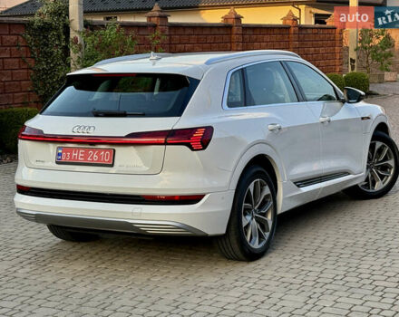 Белый Ауди E-Tron, объемом двигателя 0 л и пробегом 198 тыс. км за 27800 $, фото 23 на Automoto.ua