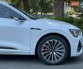 Білий Ауді E-Tron, об'ємом двигуна 0 л та пробігом 93 тис. км за 31440 $, фото 8 на Automoto.ua