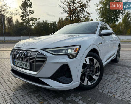 Белый Ауди E-Tron, объемом двигателя 0 л и пробегом 104 тыс. км за 33200 $, фото 28 на Automoto.ua