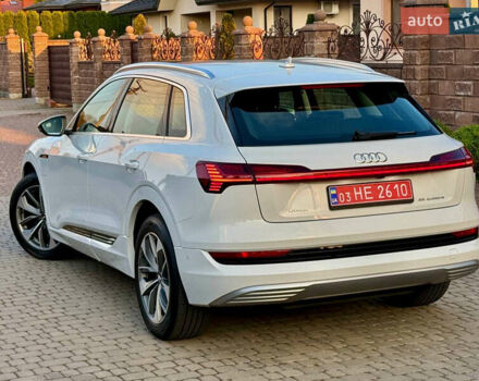 Белый Ауди E-Tron, объемом двигателя 0 л и пробегом 198 тыс. км за 27400 $, фото 25 на Automoto.ua