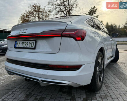 Белый Ауди E-Tron, объемом двигателя 0 л и пробегом 104 тыс. км за 33200 $, фото 18 на Automoto.ua