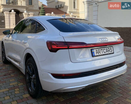 Білий Ауді E-Tron, об'ємом двигуна 0 л та пробігом 56 тис. км за 35900 $, фото 11 на Automoto.ua