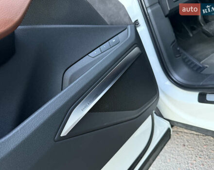 Ауді E-Tron 2020 у Львові на Automoto.ua Білий Ауді E-Tron, об'ємом двигуна 0 л та пробігом 156 тис. км за 29500 $, фото 54 на Automoto.ua