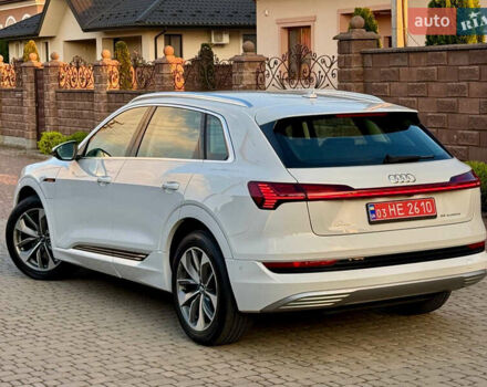 Білий Ауді E-Tron, об'ємом двигуна 0 л та пробігом 198 тис. км за 27400 $, фото 23 на Automoto.ua
