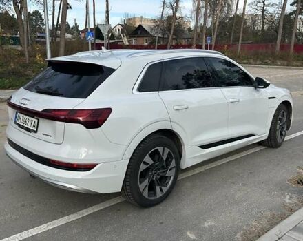 Белый Ауди E-Tron, объемом двигателя 0 л и пробегом 102 тыс. км за 29500 $, фото 2 на Automoto.ua