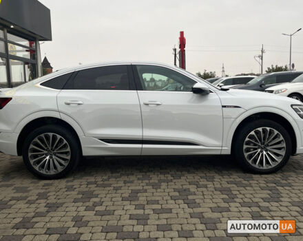 Білий Ауді E-Tron, об'ємом двигуна 95 л та пробігом 32 тис. км за 39990 $, фото 7 на Automoto.ua