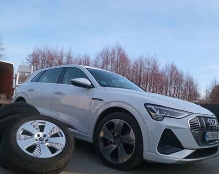 Белый Ауди E-Tron, объемом двигателя 0 л и пробегом 51 тыс. км за 31000 $, фото 4 на Automoto.ua