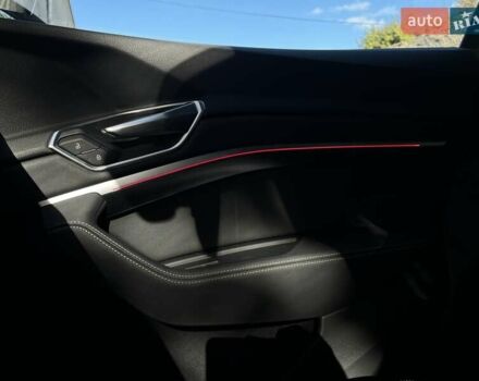 Белый Ауди E-Tron, объемом двигателя 0 л и пробегом 16 тыс. км за 46990 $, фото 59 на Automoto.ua