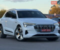 Ауді E-Tron 2020 у Львові на Automoto.ua Білий Ауді E-Tron, об'ємом двигуна 0 л та пробігом 156 тис. км за 29500 $, фото 1 на Automoto.ua