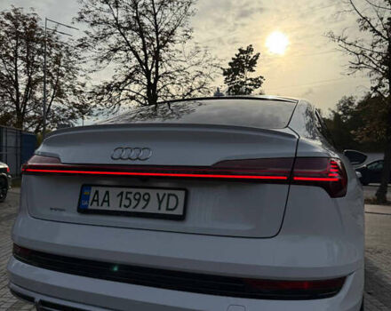 Белый Ауди E-Tron, объемом двигателя 0 л и пробегом 104 тыс. км за 33200 $, фото 34 на Automoto.ua